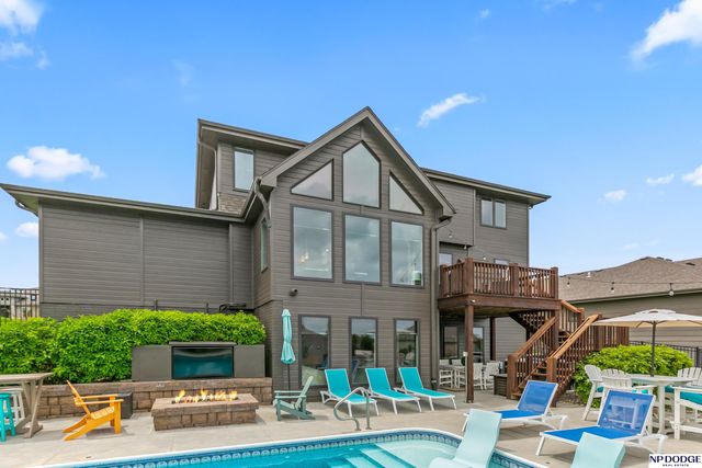 12007 Longshore Avenue, Papillion, NE 68046