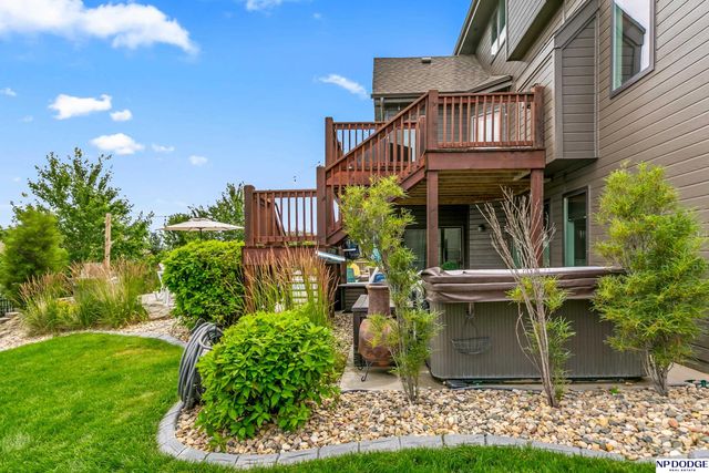 12007 Longshore Avenue, Papillion, NE 68046