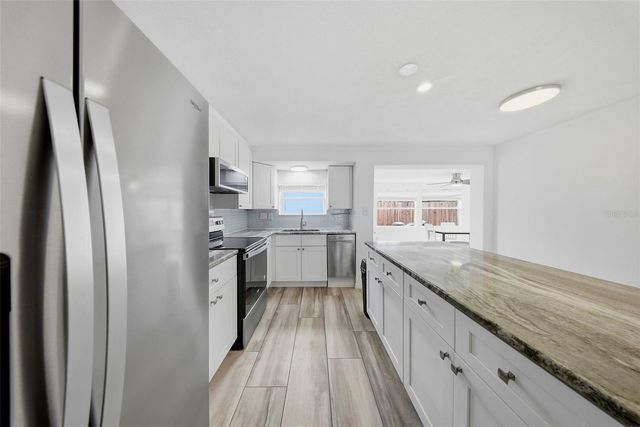 1565 CONNECTICUT AVENUE NE, St Petersburg, FL 33703