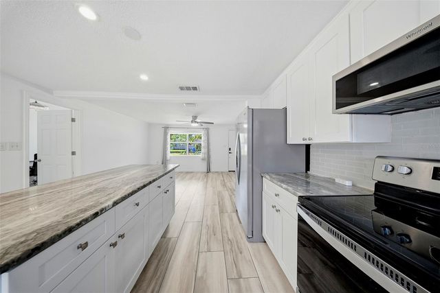 1565 CONNECTICUT AVENUE NE, St Petersburg, FL 33703