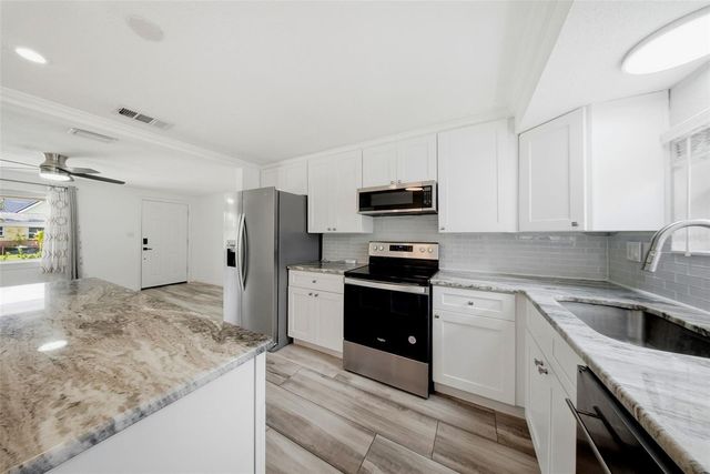 1565 CONNECTICUT AVENUE NE, St Petersburg, FL 33703