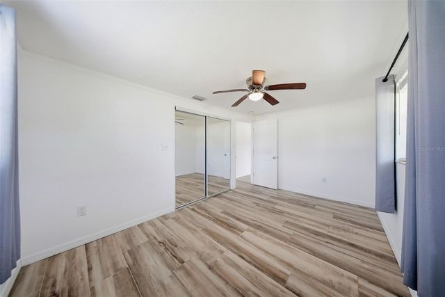 1565 CONNECTICUT AVENUE NE, St Petersburg, FL 33703