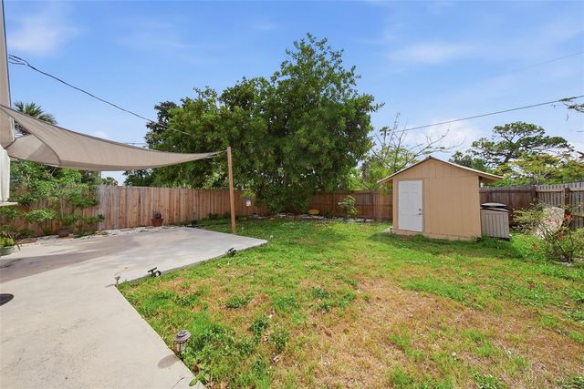 1565 CONNECTICUT AVENUE NE, St Petersburg, FL 33703
