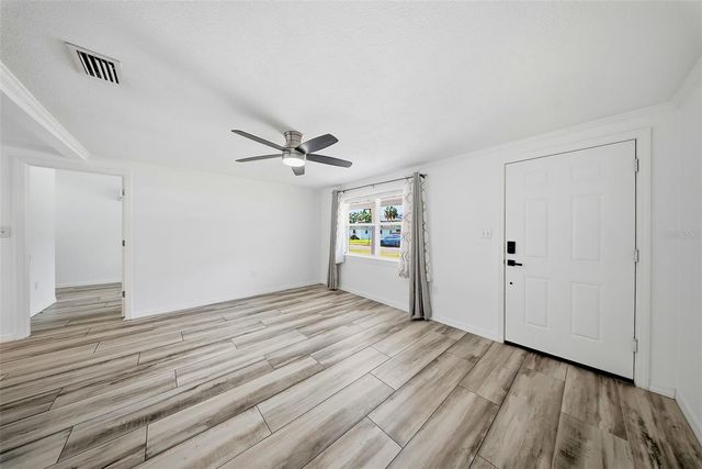 1565 CONNECTICUT AVENUE NE, St Petersburg, FL 33703