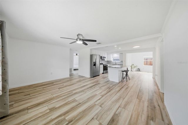 1565 CONNECTICUT AVENUE NE, St Petersburg, FL 33703
