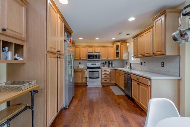1602 BIRMINGHAM CT, Columbia, MO 65203