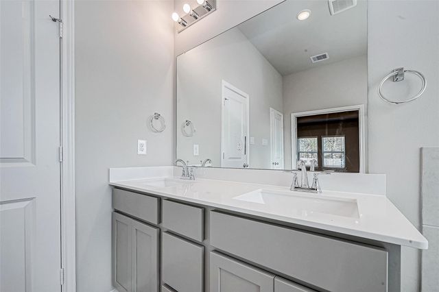 3919 Sugardale Street, Baytown, TX 77521