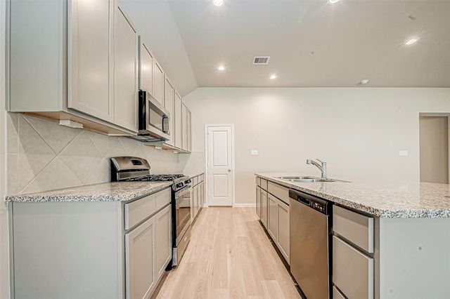 3919 Sugardale Street, Baytown, TX 77521