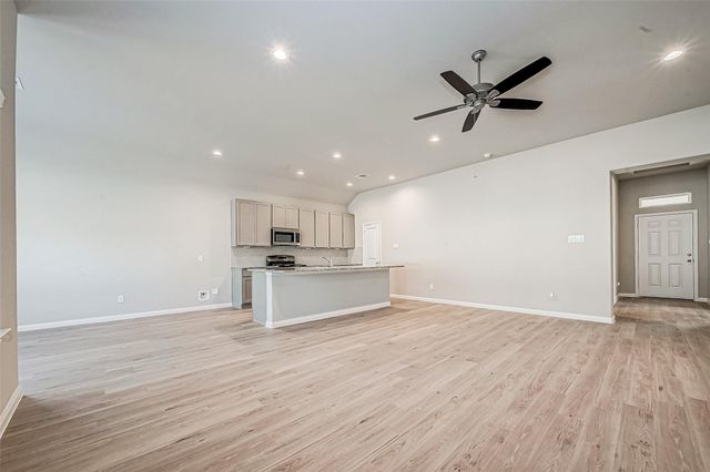 3919 Sugardale Street, Baytown, TX 77521