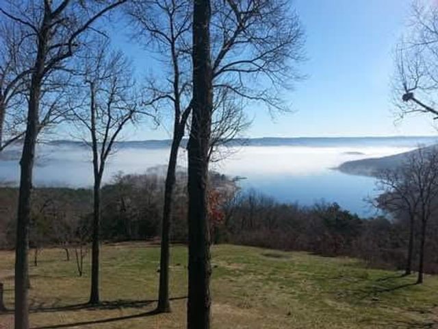 475 Cambridge Drive, Blue Eye, MO 65611