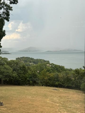 475 Cambridge Drive, Blue Eye, MO 65611