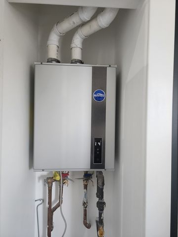 243 W Swann Street 2, Chicago, IL 60609