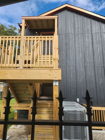 243 W Swann Street 2, Chicago, IL 60609