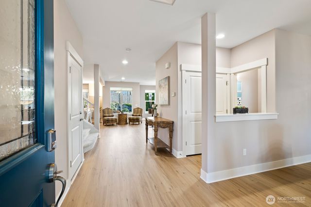 20507 9th Avenue W, Lynnwood, WA 98036