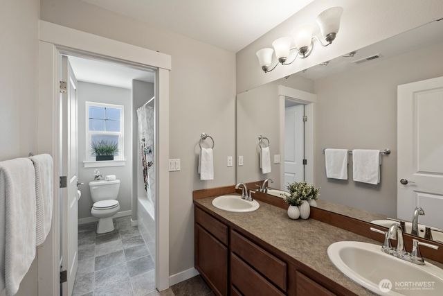 20507 9th Avenue W, Lynnwood, WA 98036
