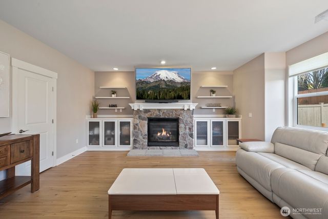 20507 9th Avenue W, Lynnwood, WA 98036