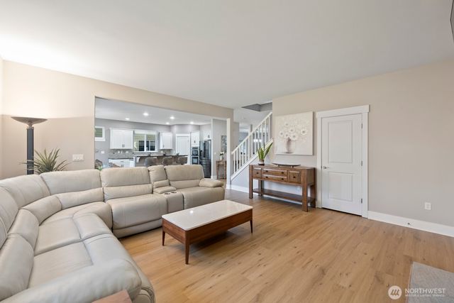 20507 9th Avenue W, Lynnwood, WA 98036