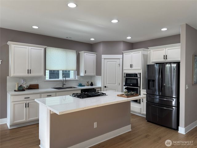 20507 9th Avenue W, Lynnwood, WA 98036