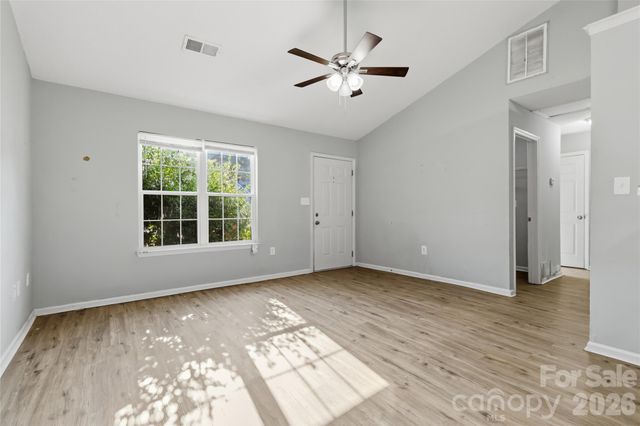 6421 Elgywood Lane, Charlotte, NC 28213