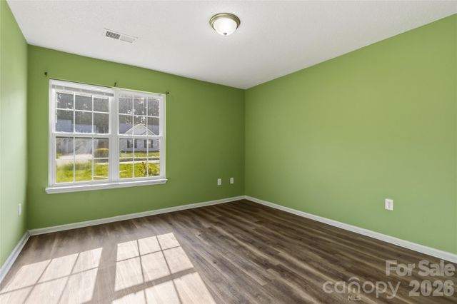 6421 Elgywood Lane, Charlotte, NC 28213