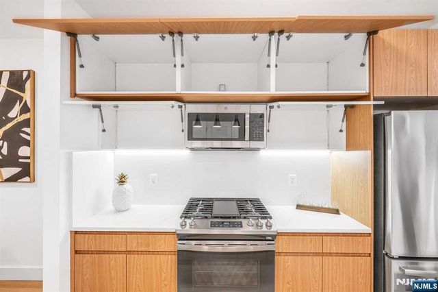 649 38th Street 511, Union City, NJ 07087