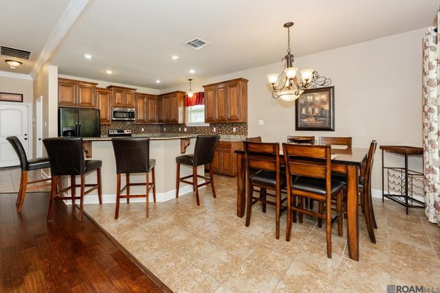 14371 Stonegate Manor Dr, Gonzales, LA 70737