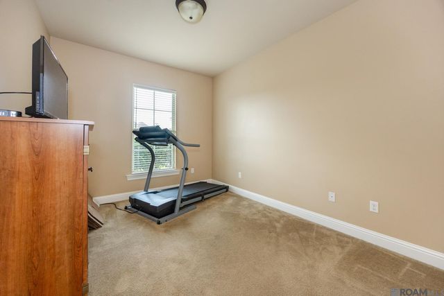 14371 Stonegate Manor Dr, Gonzales, LA 70737
