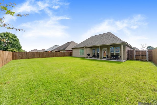 14371 Stonegate Manor Dr, Gonzales, LA 70737