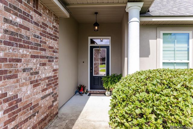 14371 Stonegate Manor Dr, Gonzales, LA 70737
