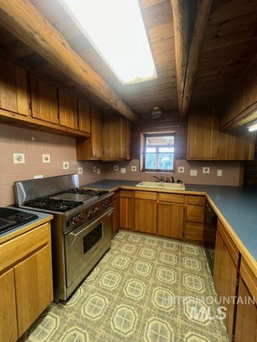 133 Trenary Rd, Kooskia, ID 83539
