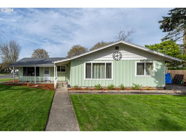 128 ROBBINS St, Woodland, WA 98674