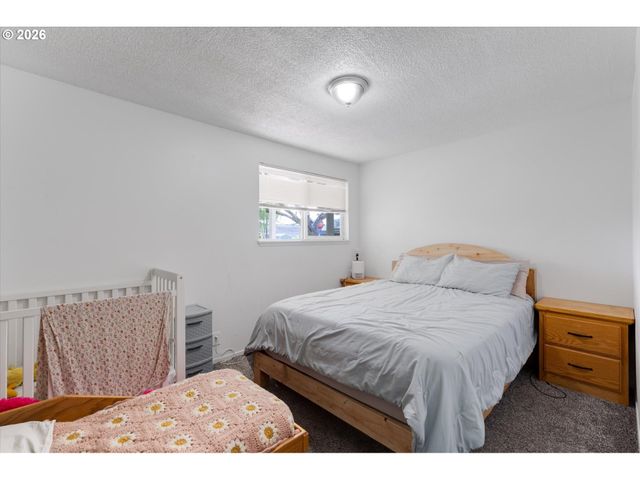 128 ROBBINS St, Woodland, WA 98674