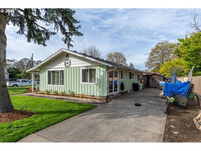 128 ROBBINS St, Woodland, WA 98674