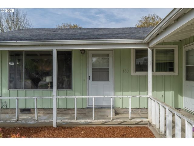 128 ROBBINS St, Woodland, WA 98674