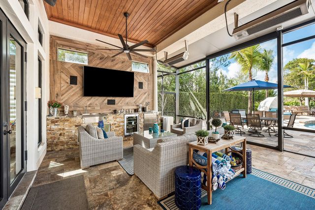 9890 Equus Circle, Boynton Beach, FL 33472