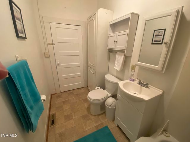 127 Unaka Street, Greeneville, TN 37743