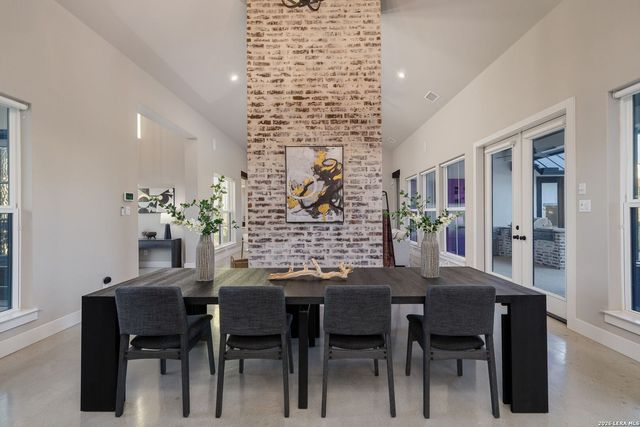 9843 Midsomer Pl, San Antonio, TX 78255