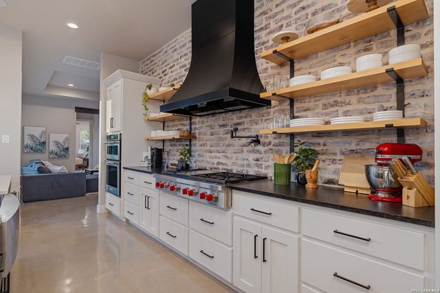 9843 Midsomer Pl, San Antonio, TX 78255