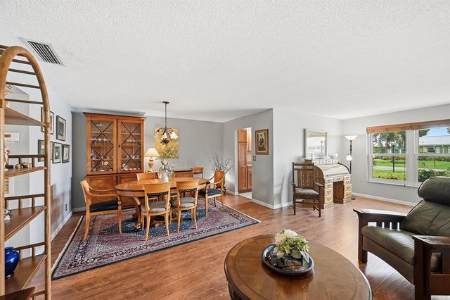 295 High Point Boulevard B, Boynton Beach, FL 33435