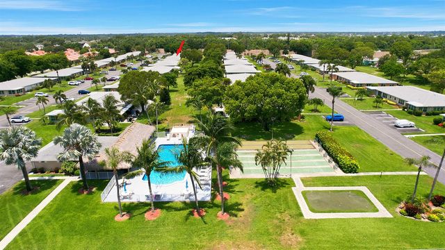 295 High Point Boulevard B, Boynton Beach, FL 33435