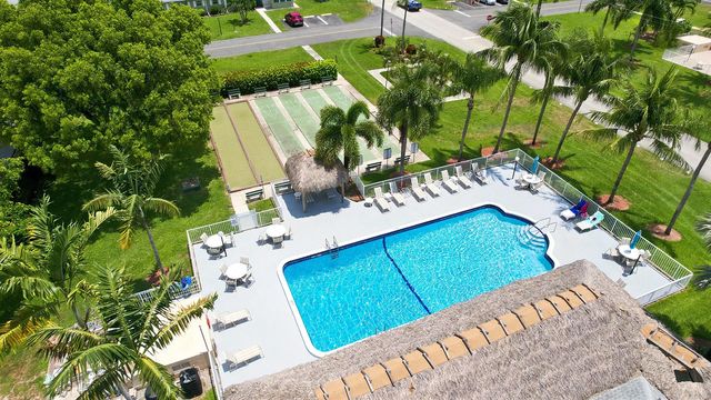 295 High Point Boulevard B, Boynton Beach, FL 33435