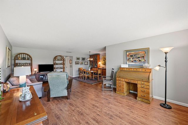 295 High Point Boulevard B, Boynton Beach, FL 33435