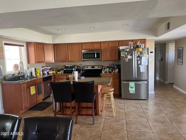 2528 N 48TH Place N, Phoenix, AZ 85008