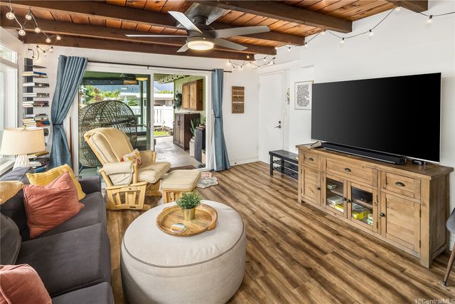 45-340 Lehuuila Street, Kaneohe, HI 96744