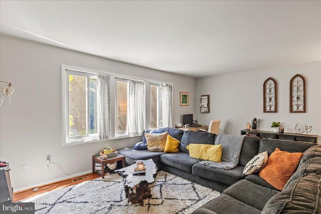 4 BIDEFORD CT, Parkville, MD 21234