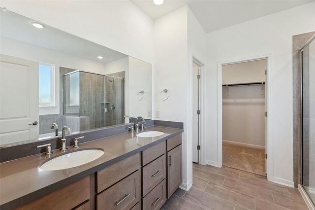 2001 Wynn RD, Hutto, TX 78634