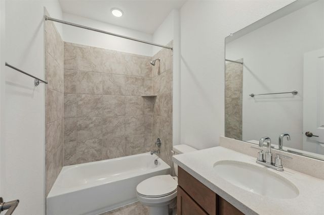2001 Wynn RD, Hutto, TX 78634