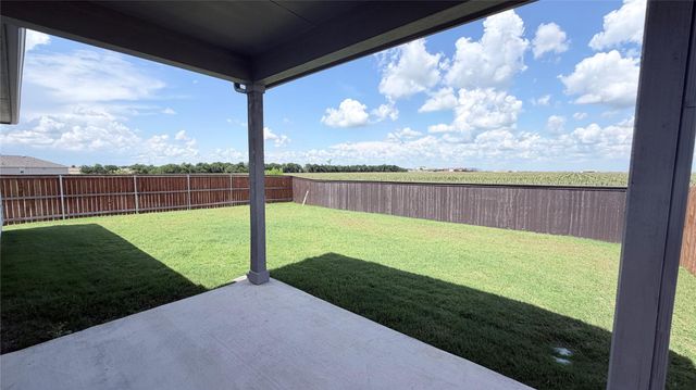 2001 Wynn RD, Hutto, TX 78634
