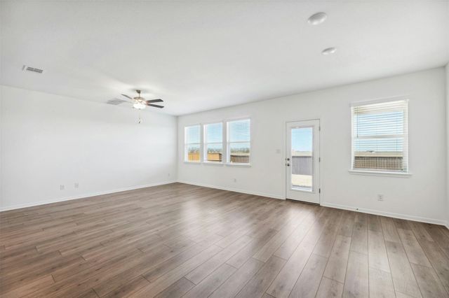 2001 Wynn RD, Hutto, TX 78634