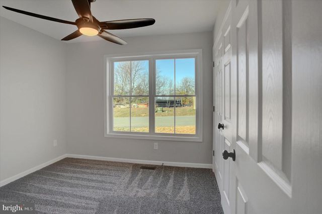 405 GUARD LN, Waynesboro, PA 17268